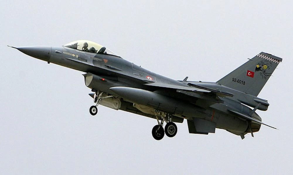 Τουρκικά F-16 πάνω από Μακρονήσι και Ανθρωποφάγους